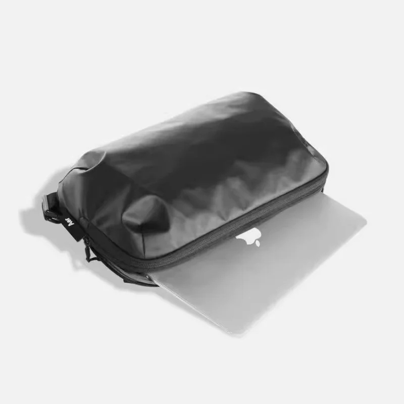 Tech Sling Ballistic Nylon 7L  - огляд і ціна Office Tech Bag